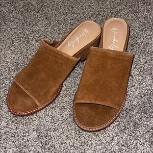 Wonderly Tan Suede Mules